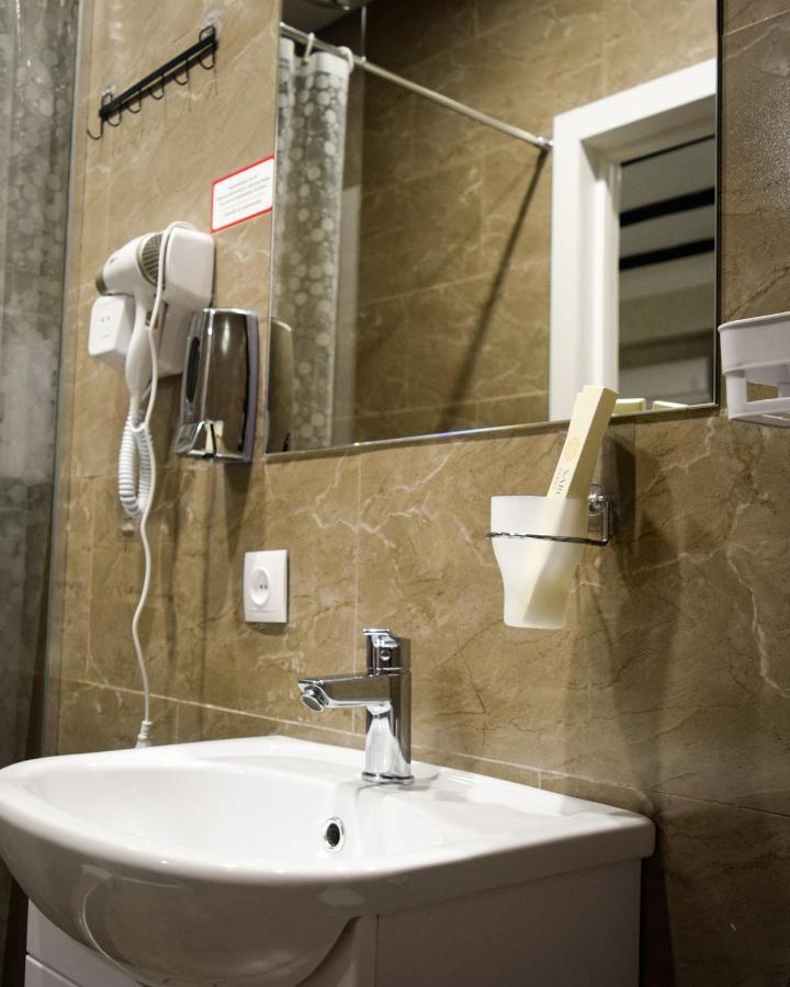 Hotel "Continent" Halal Karagandy Exteriér fotografie