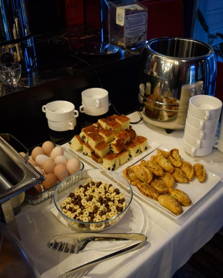 Hotel "Continent" Halal Karagandy Exteriér fotografie